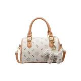 Бежево-желтый