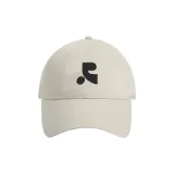 Молочно-белый