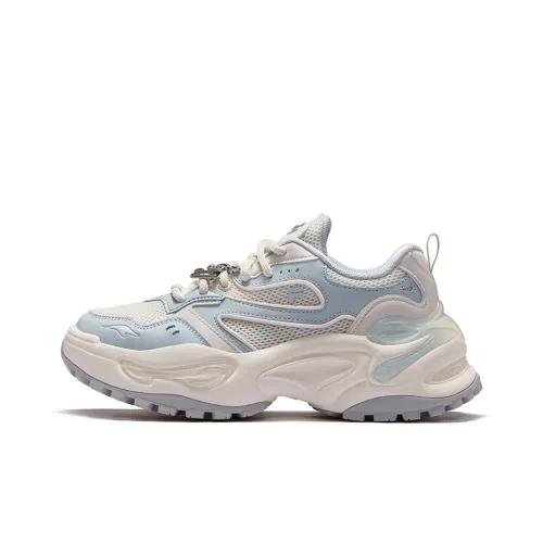 FILA FUSION EVA Gummies визуально увеличивает рост Низкий топ Толстая подошва Кроссовки Женские Бежево-синие