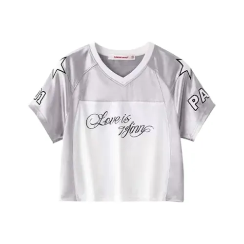 SLEEP AT 11 Стандартная T-рубашка Женская