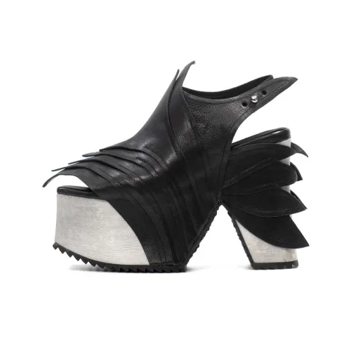 KING PING BY WANG One Ремень Сандалии Женские Черный