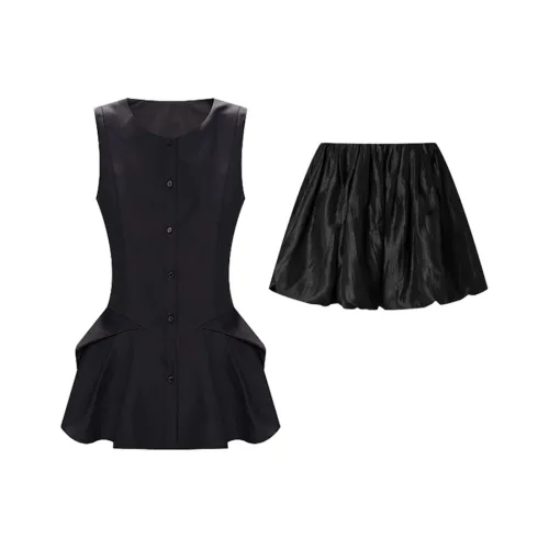 SCCREBEL OFFICIAL Комплект с юбкой Женские