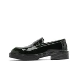 Зелёный (Этот кожаный размер обуви на один размер меньше, чем спортивный размер).