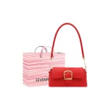 Красная сумка для покупок