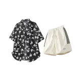 Чёрная рубашка + абрикосовые шорты