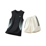 Черный топ без рукавов + абрикосовые шорты