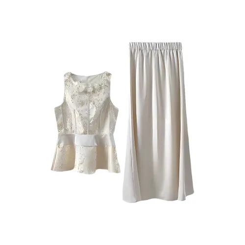 ABBY GODDESS Женские комплекты с юбкой