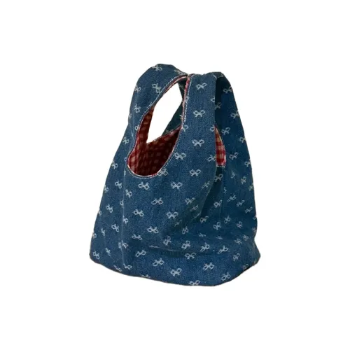 Gentle welcome Макияж и дорожные косметички для женщин