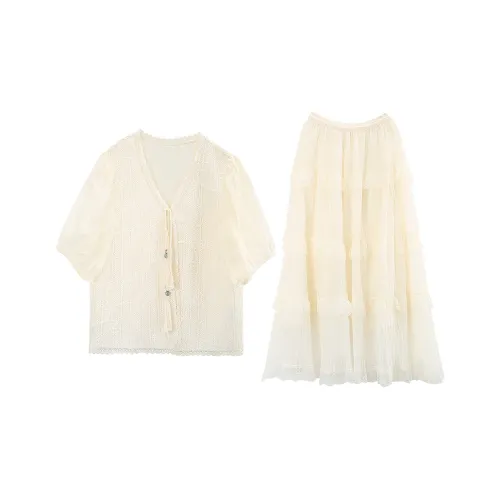 Комплект с юбкой A Paradise For Awakening для женщин