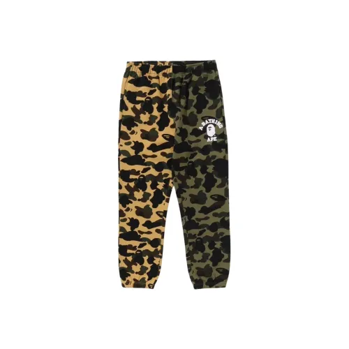 A BATHING APE Повседневные брюки Мужские Многоцветные