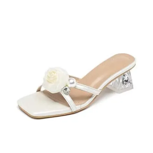 Puppytown Квадратный каблук Высокие каблуки Женские Бежевый