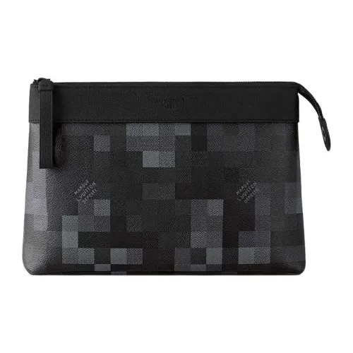 LOUIS VUITTON Pochette Voyage Souple DAMOFLAGE Черный Покрытый холст Клатч Мужской Черный