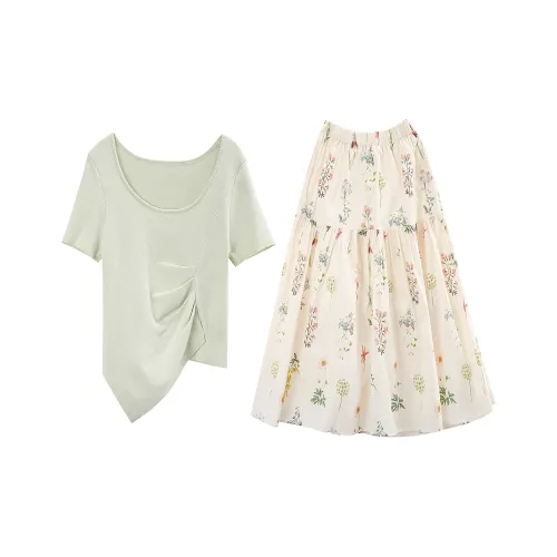 Комплект с юбкой A Paradise For Awakening для женщин