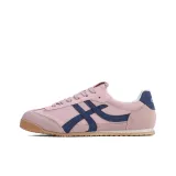 Розовый цвет персика