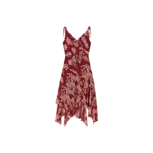 IQC Red Женские Слиплатья