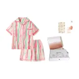 Розовая коробка