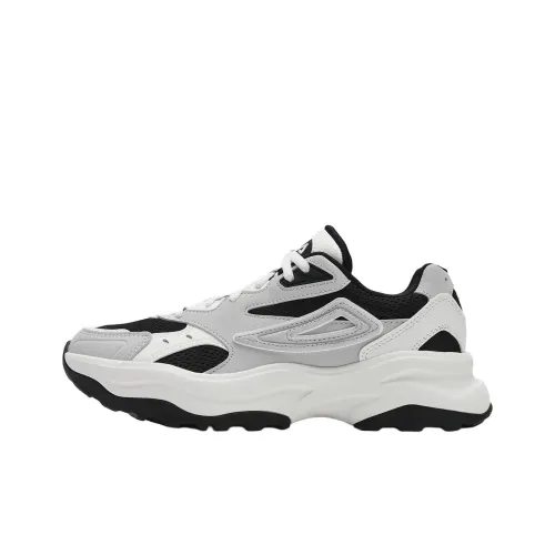 FILA Беговые кроссовки Low Top Серые Женские