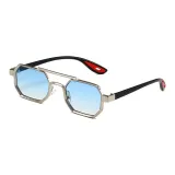 Серебряная оправа с градиентными синими линзами