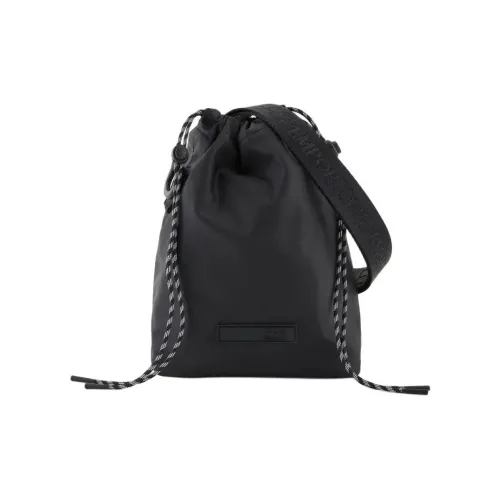 EMPORIO ARMANI Сумки через плечо Женские
