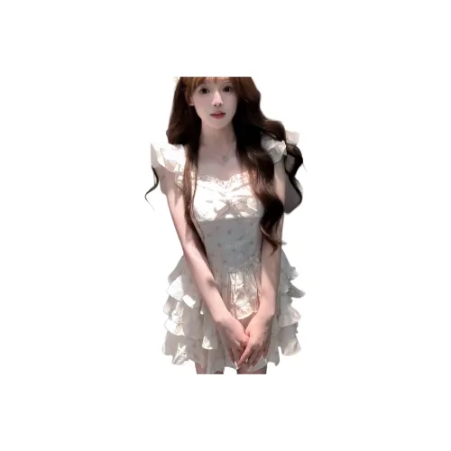 Dale Beauty Short Sleeved Dress Women's