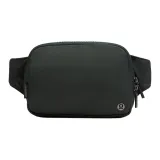 Тёмно-зелёный