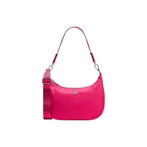 lululemon Переработанный нейлон Сумка через плечо Маленькая Женская Розово-красная
