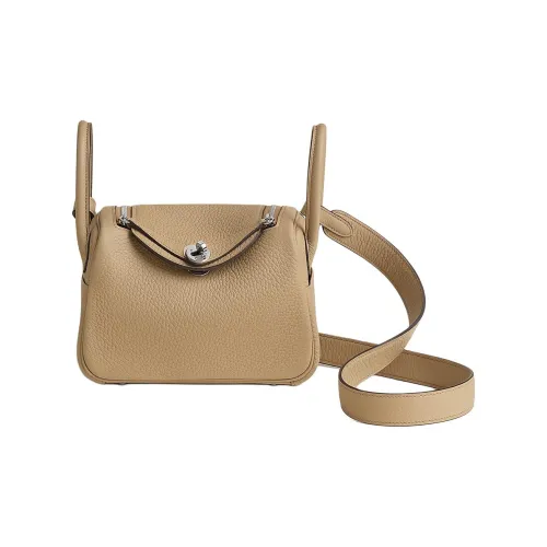 HERMES Lindy Clemence Bullock Кожа Через плечо Сумка Мини Женские S2 Тренчкот Бежевый