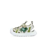 Трава зеленая