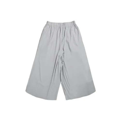 PLEATS PLEASE ISSEY MIYAKE Повседневные брюки Женские Светло-серые