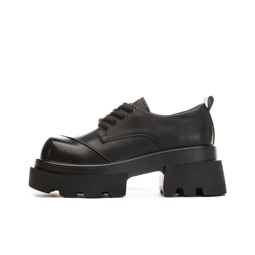 AQUASCUTUM Повседневная обувь Женская