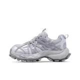 Серебристый