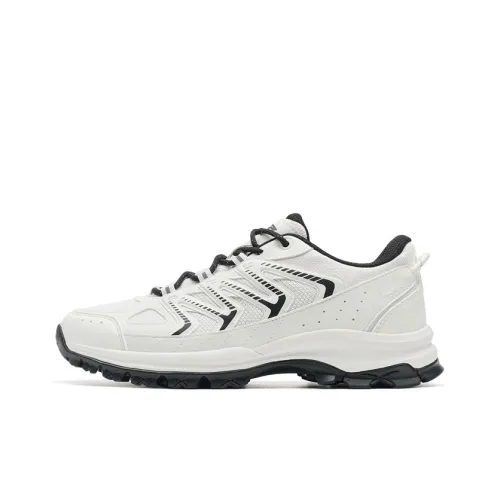 XTEP Амортизаторы Shock Slip-resistant Abrasion-resistant Низкий топ Альпинистская обувь Мужская Парусный белый Черный