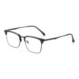 Яркий черный