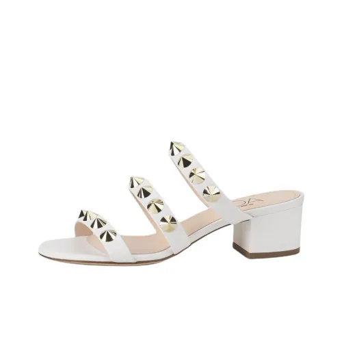 AGL Заклепки устойчивые к истиранию женские белые слипоны