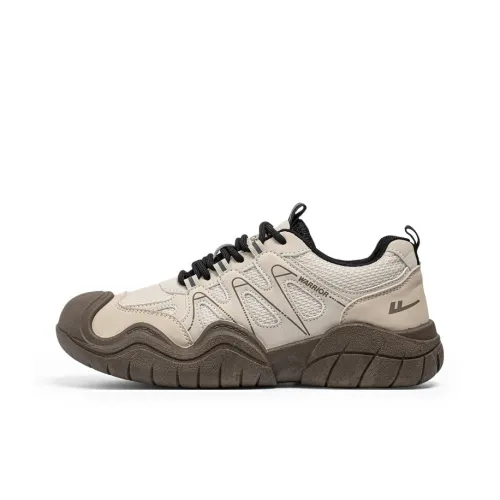 Warrior Slip-resistant Abrasion-resistant Lightweight Low-Top Hiking Shoes Men's Khaki Вайерор Слип-резистентный Устойчивый к истиранию Легкий Низкий Топ Походная обувь Мужская Хаки