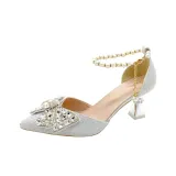 Серебристый