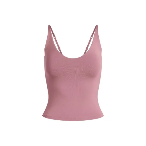 SKIMS SS25 SMOOTH LAYERS SCOOP Топ на бретелях с вырезом "сcoop" для женщин