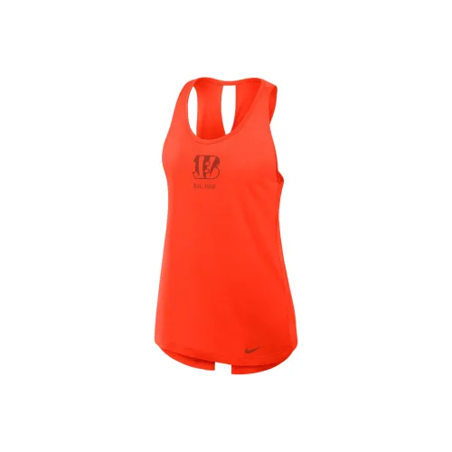 Nike Clothing Женские майки апельсинового цвета