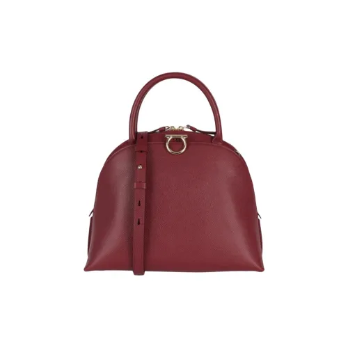 FERRAGAMO Кожа Сумка через плечо Сумка среднего размера Женская Красная