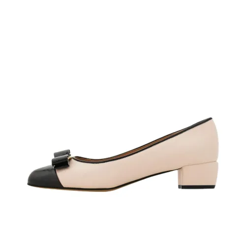 Ferragamo Vara Высокие каблуки Бежевый Женские