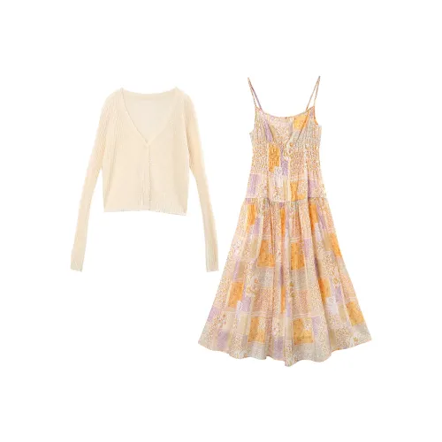 Комплект с юбкой A Paradise For Awakening для женщин