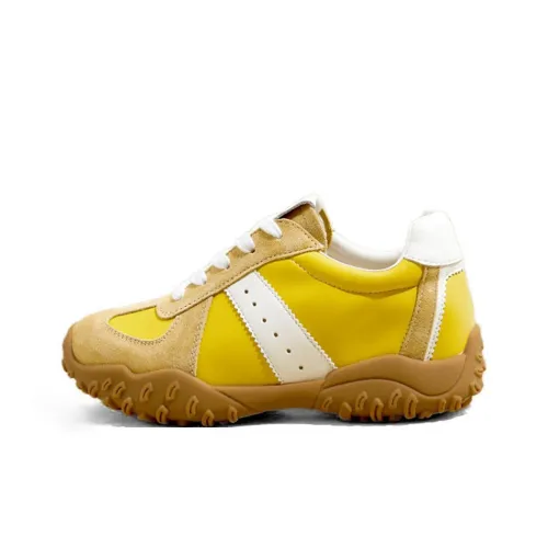 A Poinsettia Princess Casual Женские