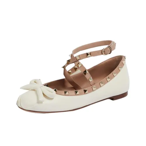 Valentino Garavani Rockstuds Повседневная обувь Женская Айвори