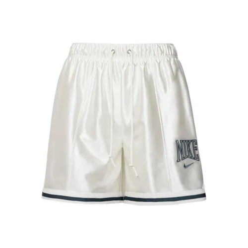 Nike Повседневные шорты Женские Белые