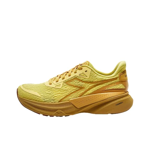DIADORA Equipe Nucleo 2 Беговые кроссовки Низкий Топ Желтый Мужской