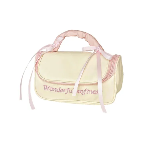 Gentle welcome Макияж и дорожные косметички для женщин