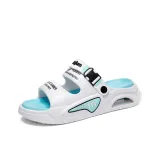 Лунно-белый