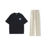 Чёрный топ + хаки штаны