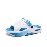 Белый и синий цвет