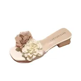 Бежевый и цветочный